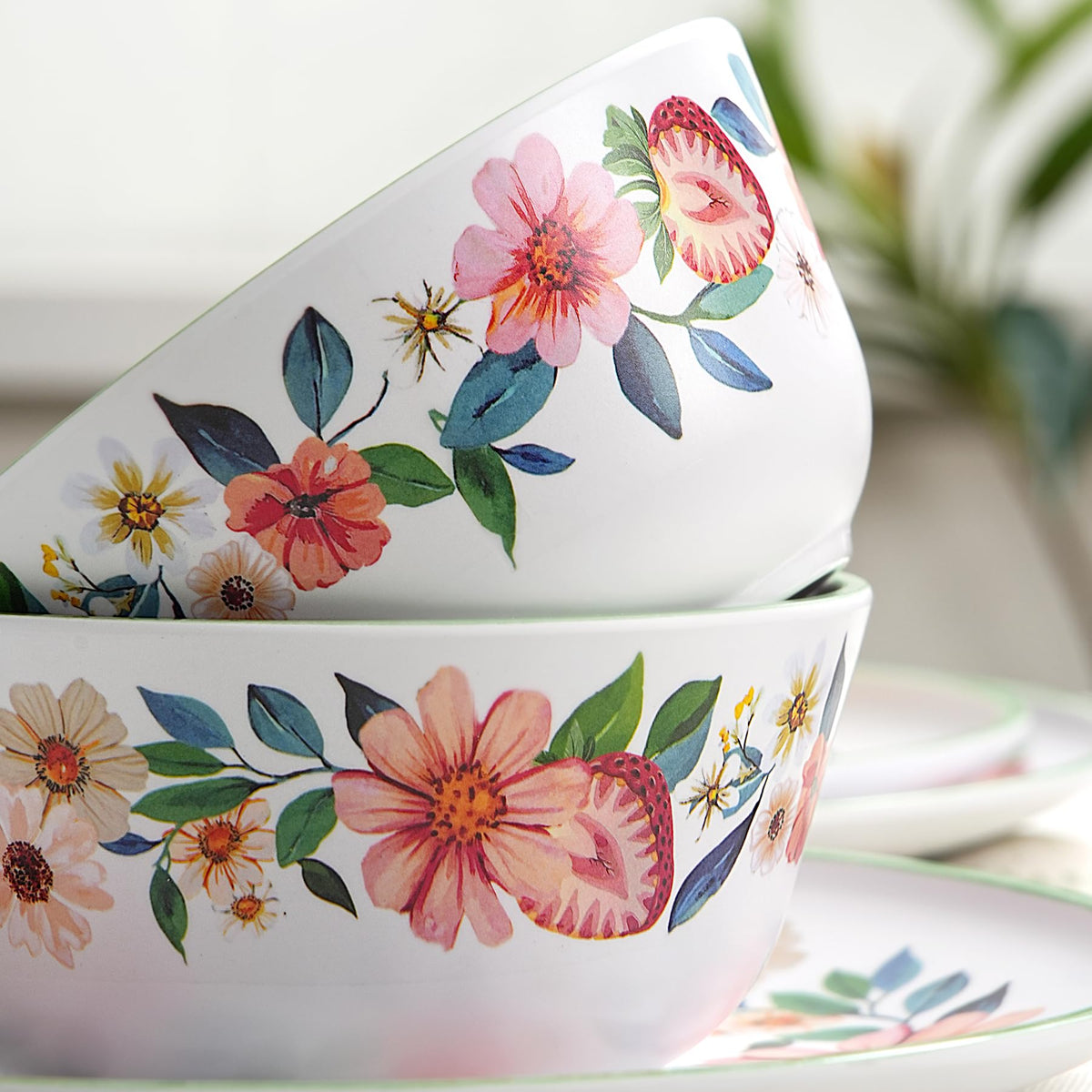 12-Piece Strawberry Melamine Dinnerware Set B3310