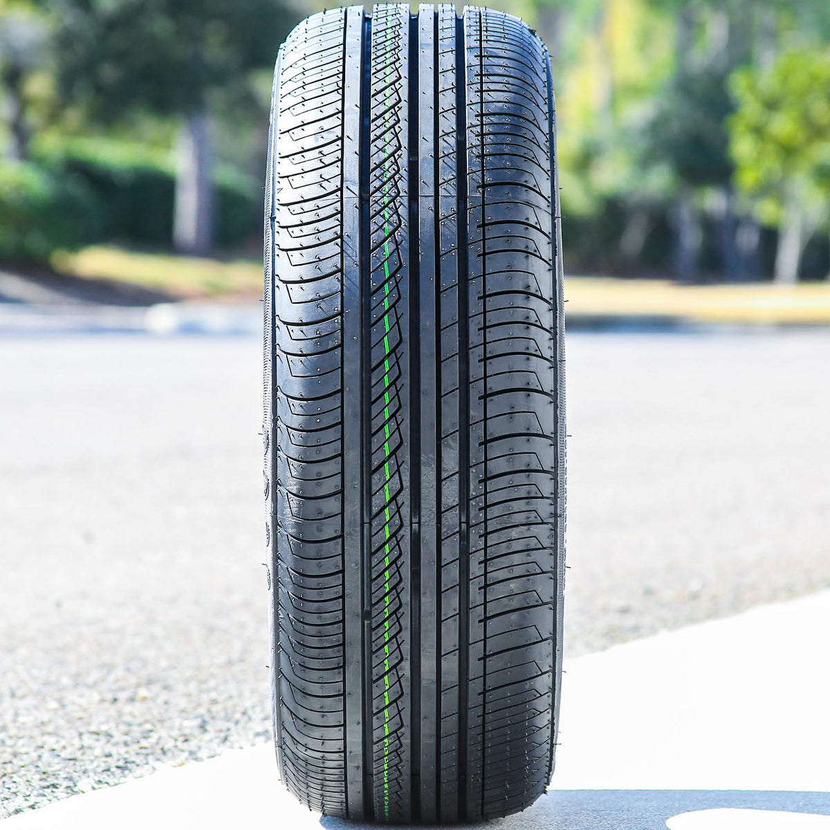 4 x 205/65R15 94V All Season Touring Tires H566260