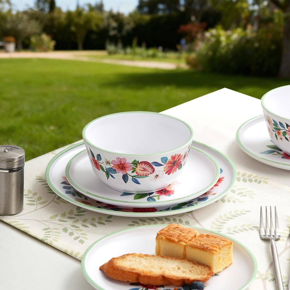 12-Piece Strawberry Melamine Dinnerware Set B3310