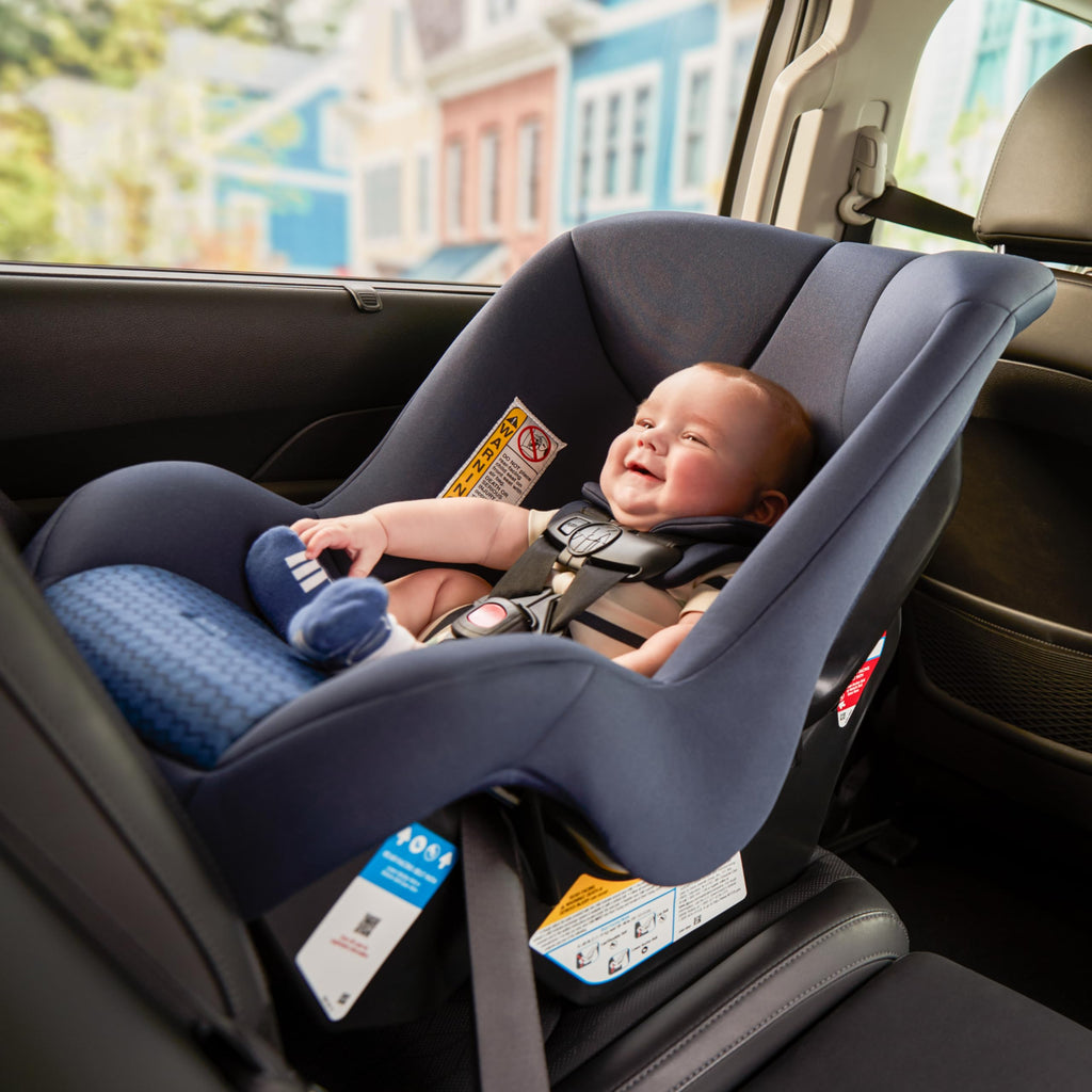 2-in-1 Convertible Car Seat R83177