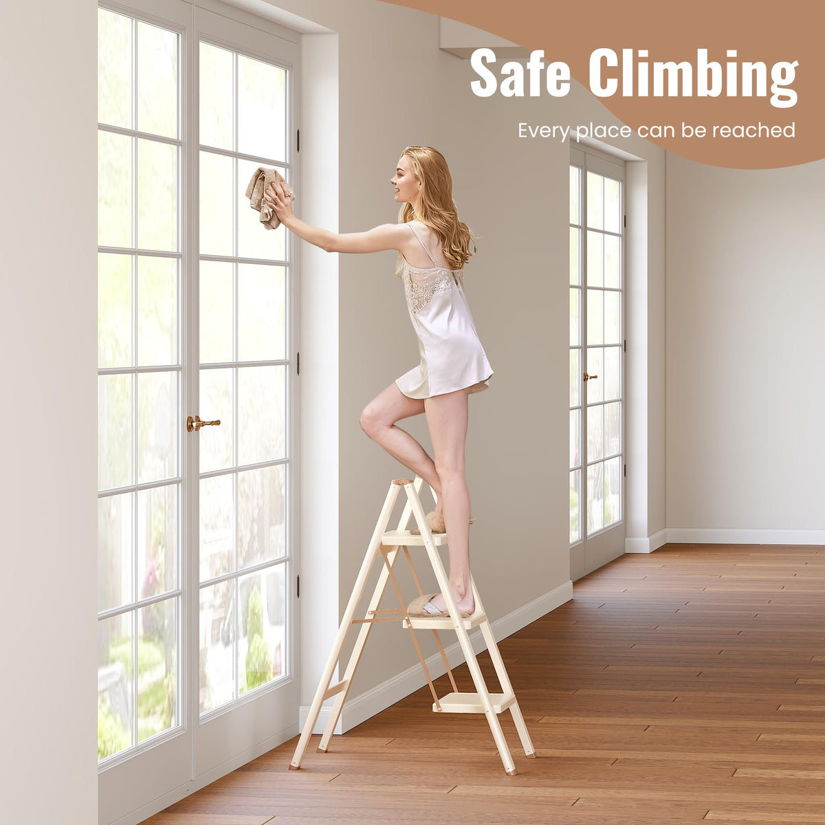 3 Step Folding Ladder with Anti Slip Pedal Y990653